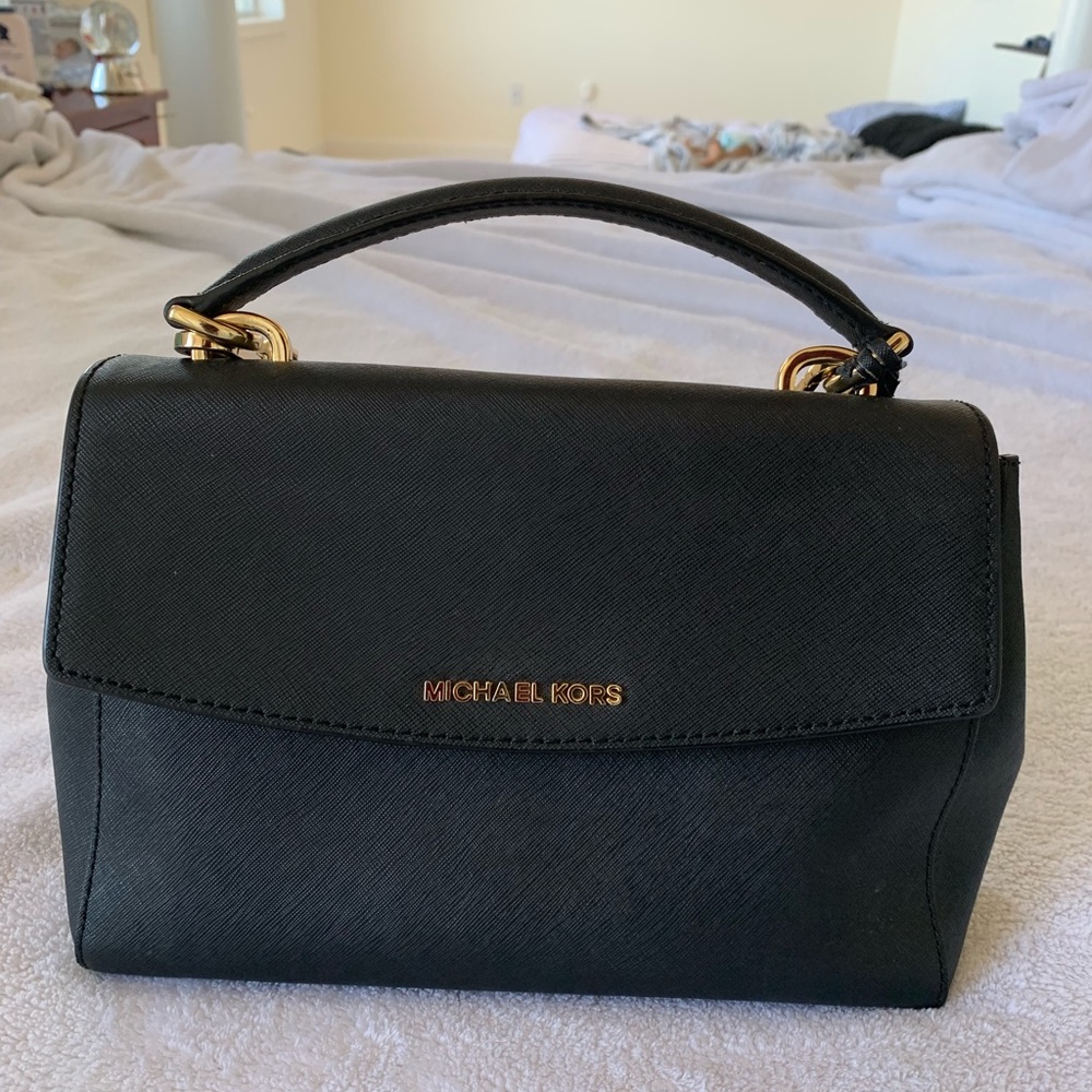 Michael kors shoulder bag
